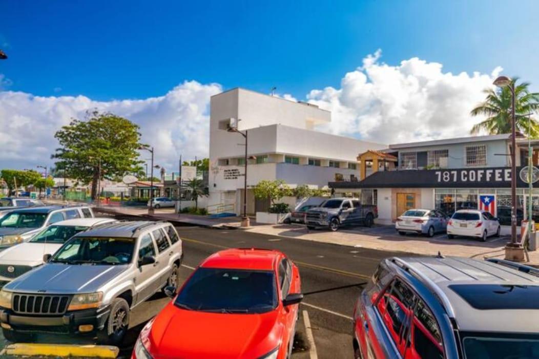 Sunset Paradise Cozy Beachfront Escape - Isla Verde San Juan Exteriör bild