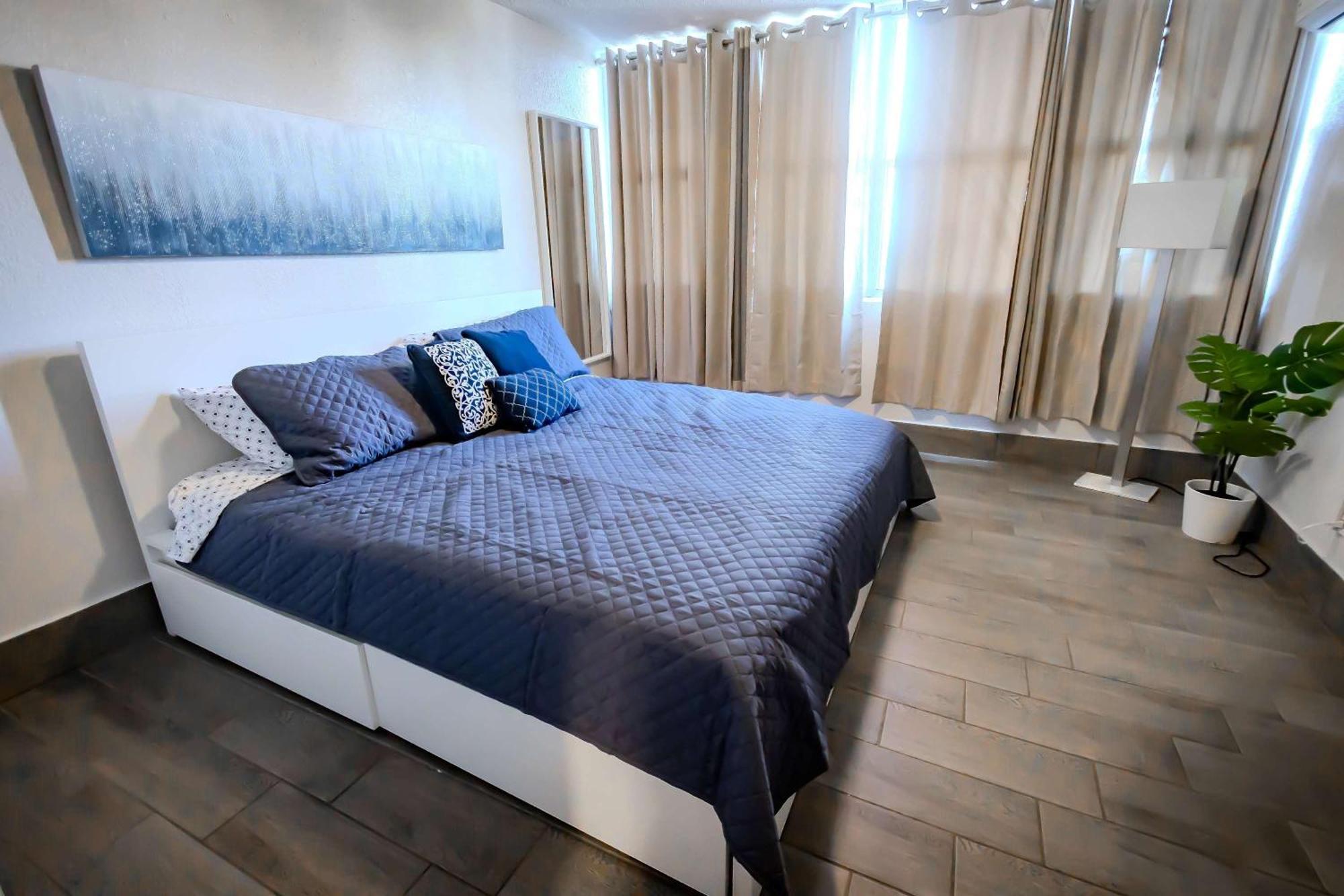 Sunset Paradise Cozy Beachfront Escape - Isla Verde San Juan Exteriör bild